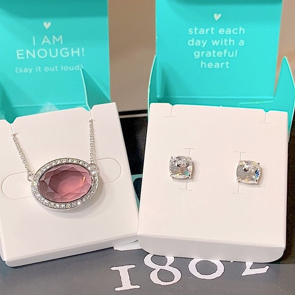 Origami Owl Amethyst Prism Oval Living Locket & Mini Clara Stud Earrings Set - Picture 11 of 12